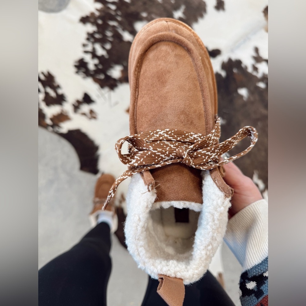 NIB Brand New In Box Very G Cherilyn 2 Vegan Suede Faux Fur Slippers Booties - Picture 7 of 8
